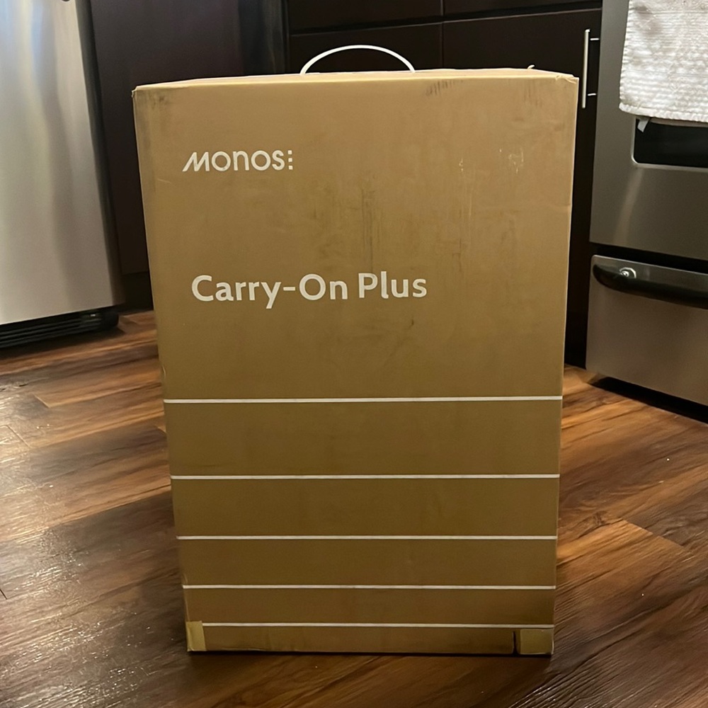 Monos Carry-On Plus